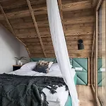 Mountain Base - Osada Szeligowka Premium 度假居